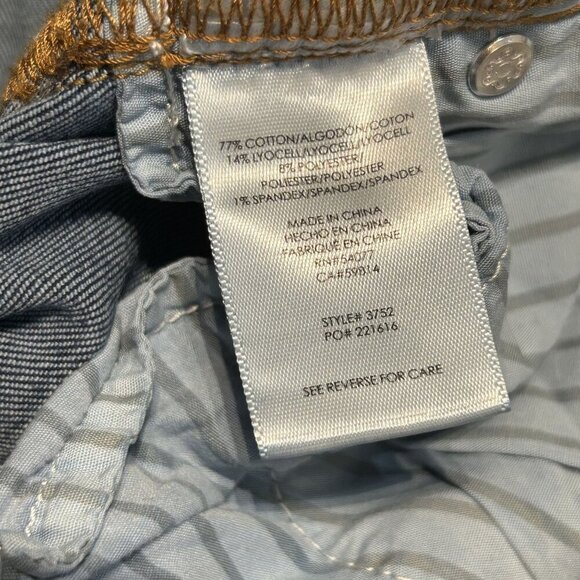 CAbi Jeans Size 4 Style 3752 Original Wash Skinny Denim Dark Wash Distressed - Picture 11 of 12